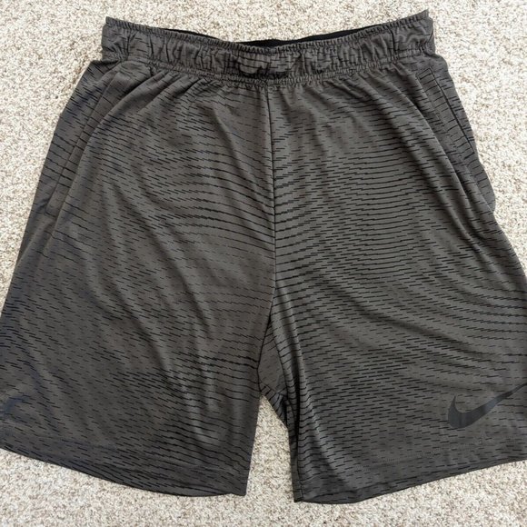 Nike Men's Dri Fit Flex Shorts - Large - Gray Black - Picture 4 of 5